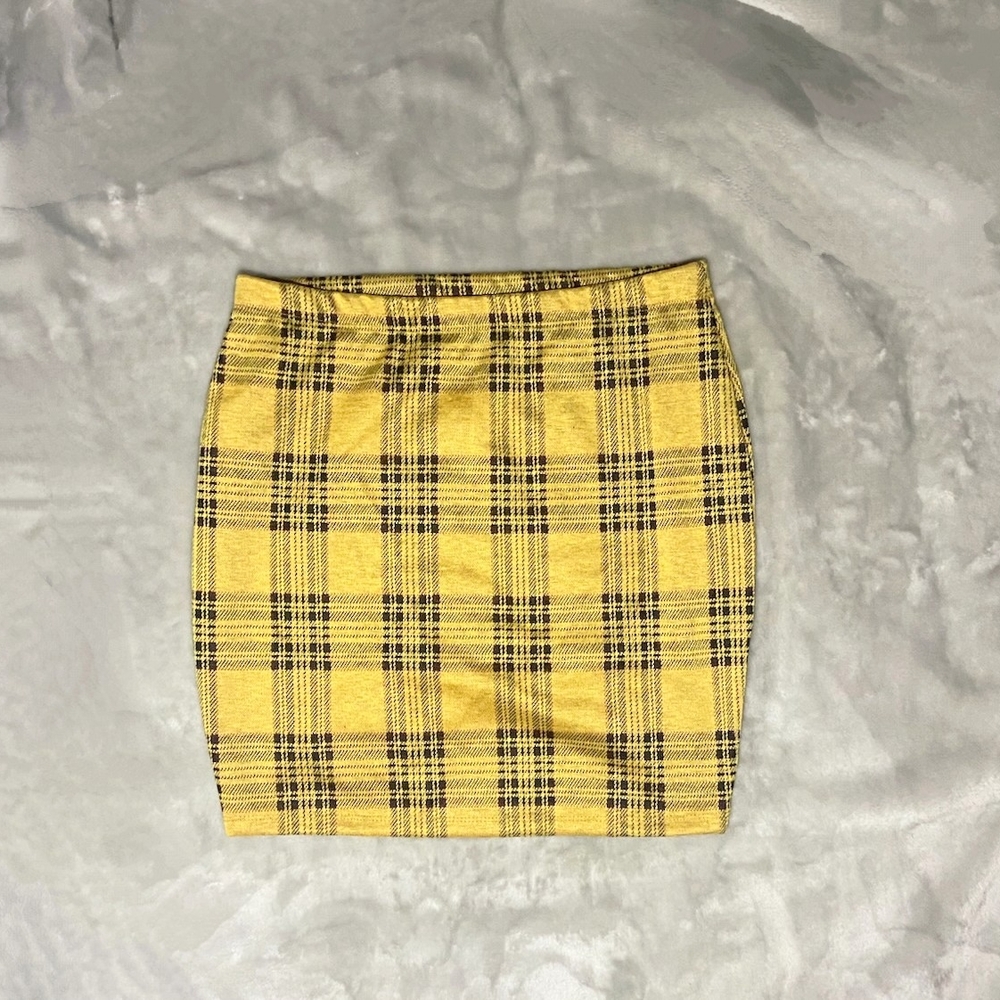 *SOLD* Popular 21 Yellow Plaid Mini Skirt